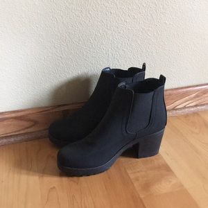 Chunky heel booty (never worn)